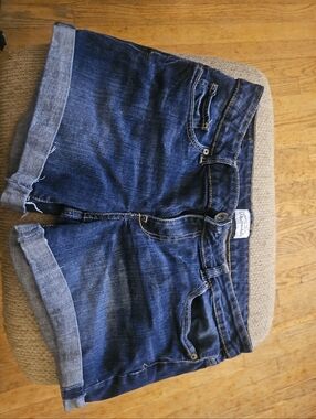 Aeropostale Dark Blue Denim Shorts with Tan/blue Stitching Size 11/12 Like New